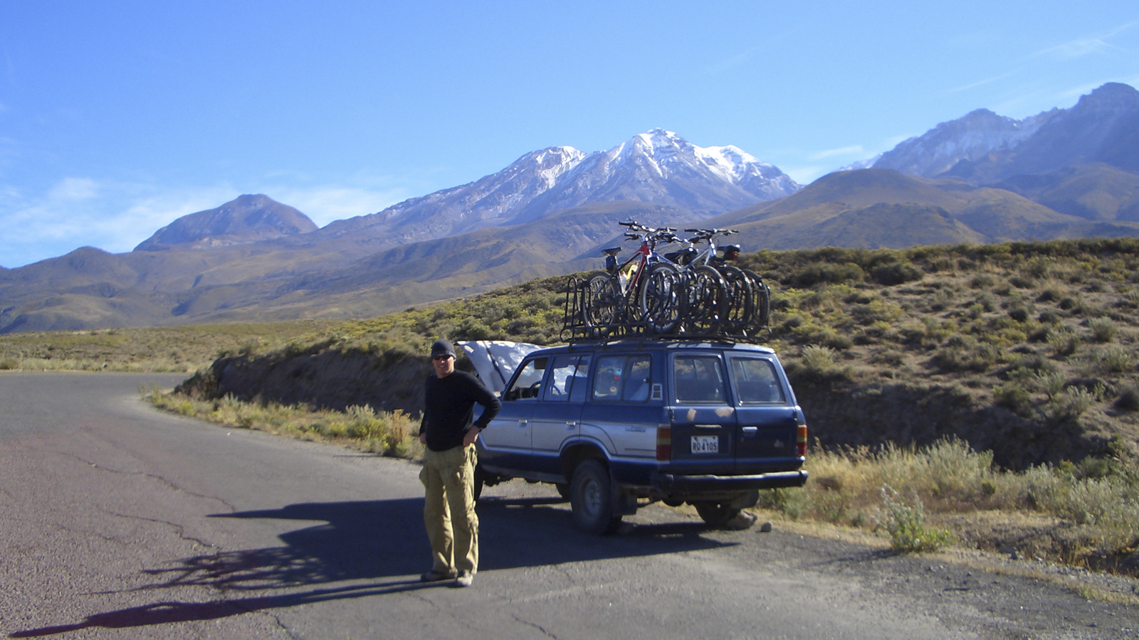 Foto 1 de Descenso en bicicleta por el volcán Chachani