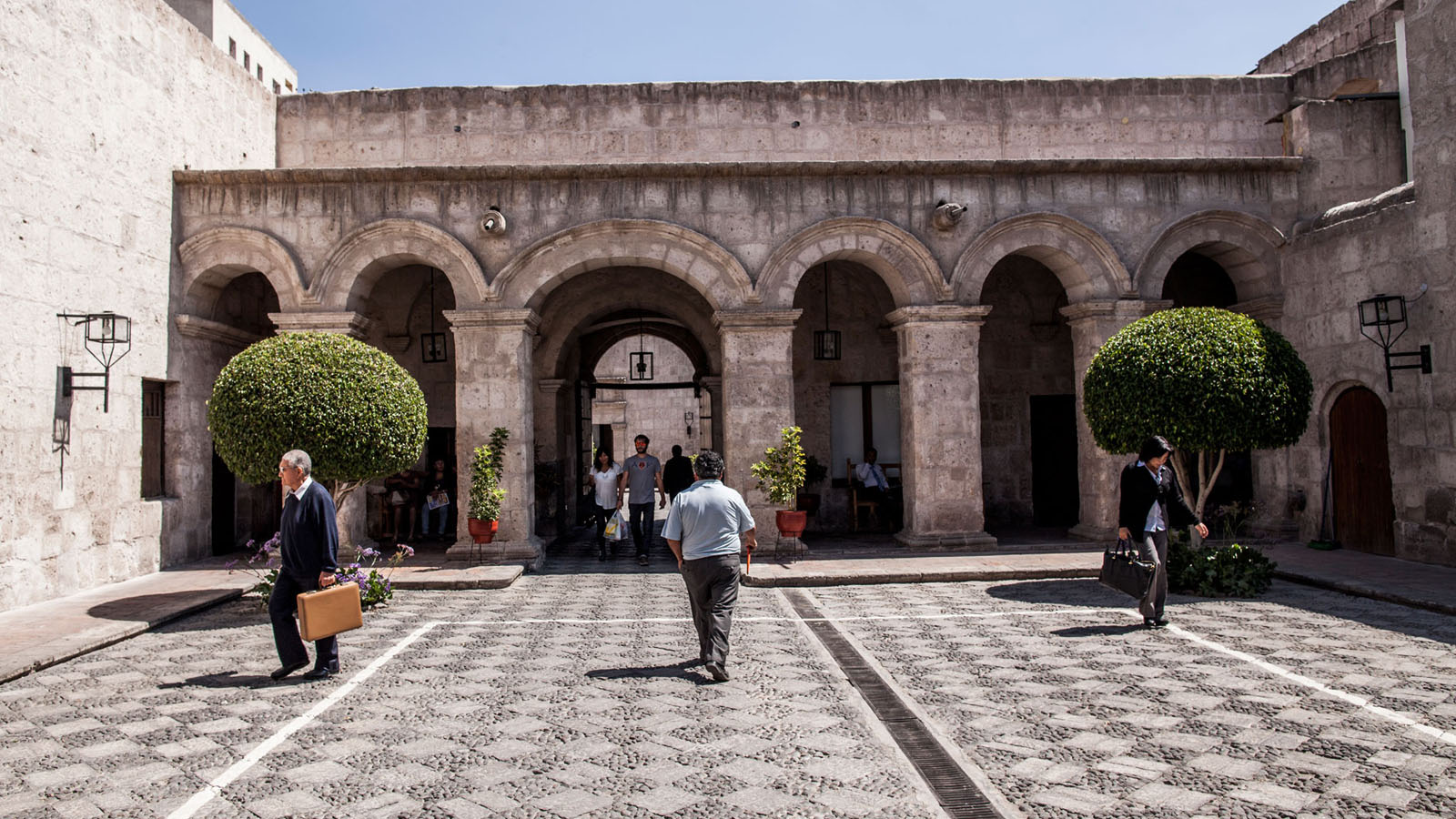 Portada de City Tour em Arequipa caminhando