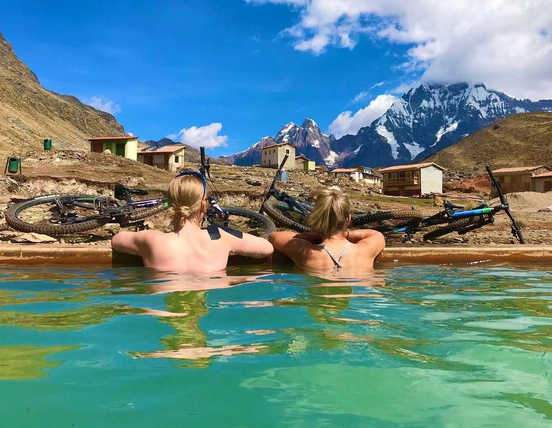 Portada de Ausangate Immersive Adventure : Authentic Andean Experience