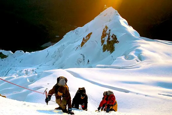montañas nevadas vista panorámica